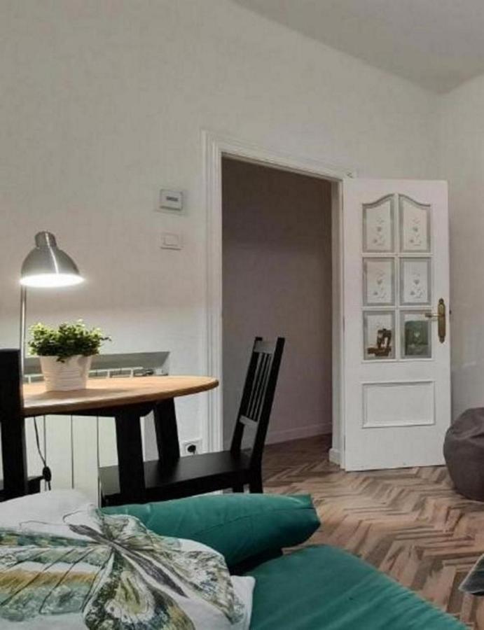 Appartement Apartamento Nana - Wifi Y Netflix à Valladolid Extérieur photo